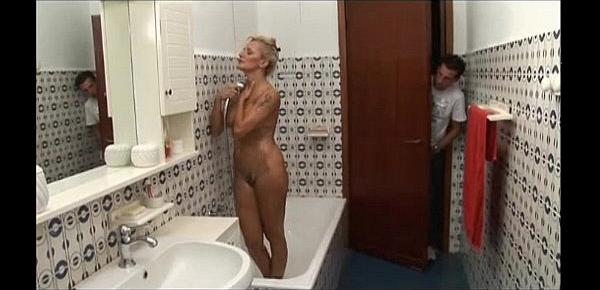 ITALIAN MILF - ITALIAN MOM - MAMMA ITALIANA - madre da scopare
